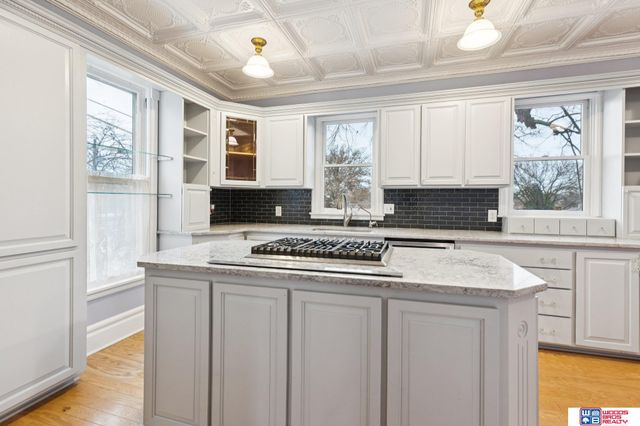 1101 N East Avenue, York, NE 68467