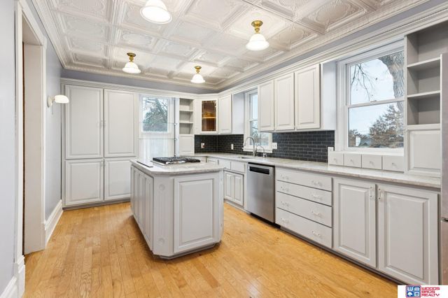 1101 N East Avenue, York, NE 68467