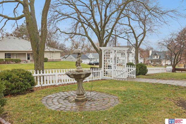 1101 N East Avenue, York, NE 68467