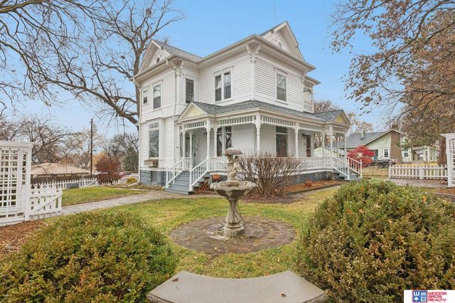 1101 N East Avenue, York, NE 68467