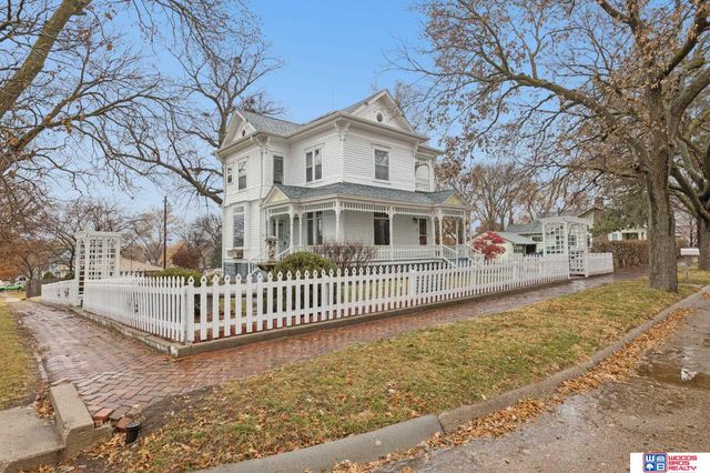 1101 N East Avenue, York, NE 68467