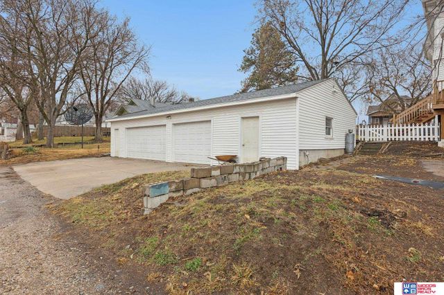 1101 N East Avenue, York, NE 68467