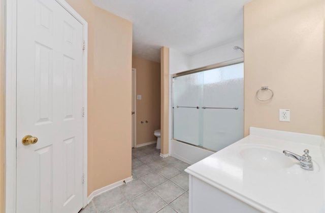 2218 Laurel Birch Drive, Houston, TX 77014