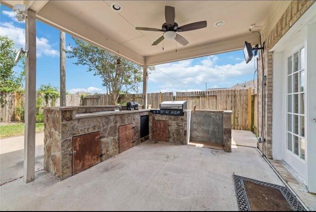 2218 Laurel Birch Drive, Houston, TX 77014