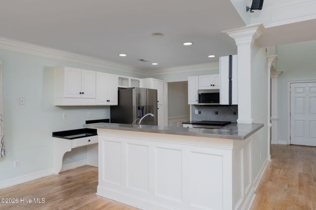 3809 New Holland Drive, Wilmington, NC 28412