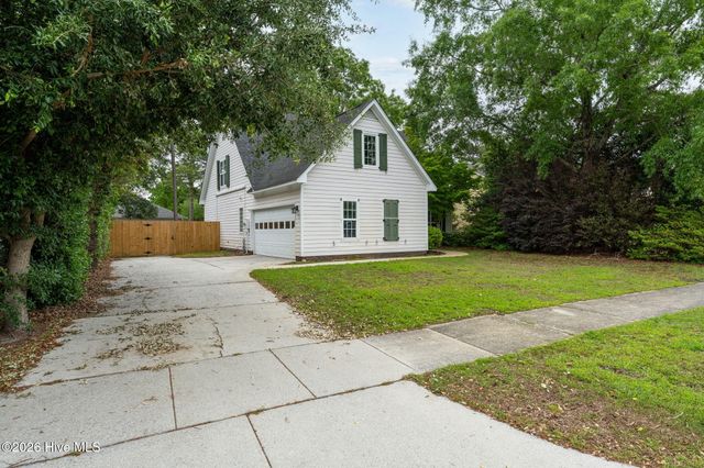 3809 New Holland Drive, Wilmington, NC 28412