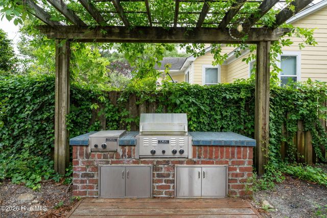 3809 New Holland Drive, Wilmington, NC 28412