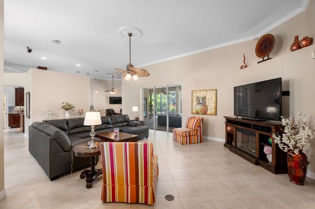 740 Carriage Lane, Merritt Island, FL 32952