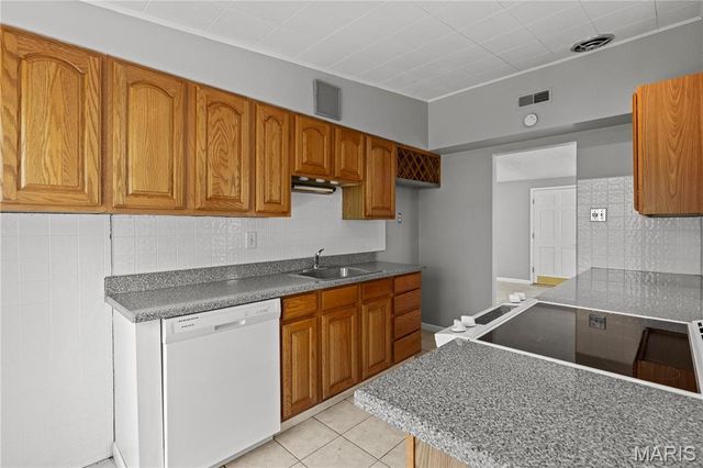 815 Saint Anthony Lane, Florissant, MO 63033