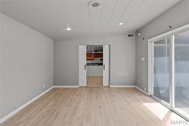 815 Saint Anthony Lane, Florissant, MO 63033