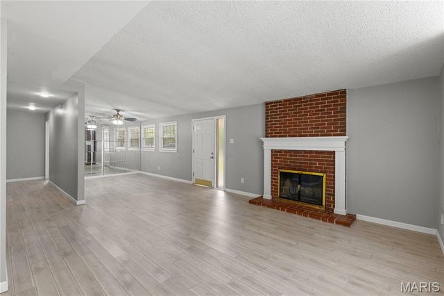 815 Saint Anthony Lane, Florissant, MO 63033