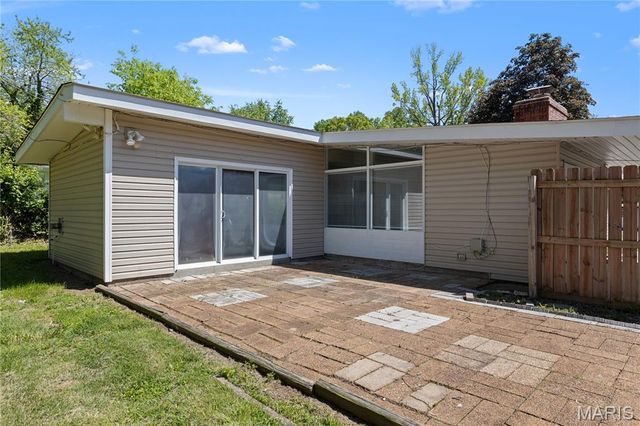 815 Saint Anthony Lane, Florissant, MO 63033