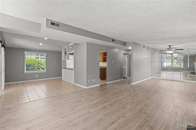 815 Saint Anthony Lane, Florissant, MO 63033