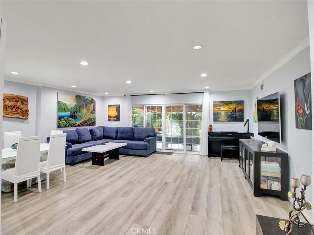 13448 Hart Street, Valley Glen, CA 91405