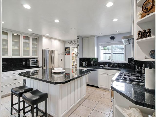 13448 Hart Street, Valley Glen, CA 91405