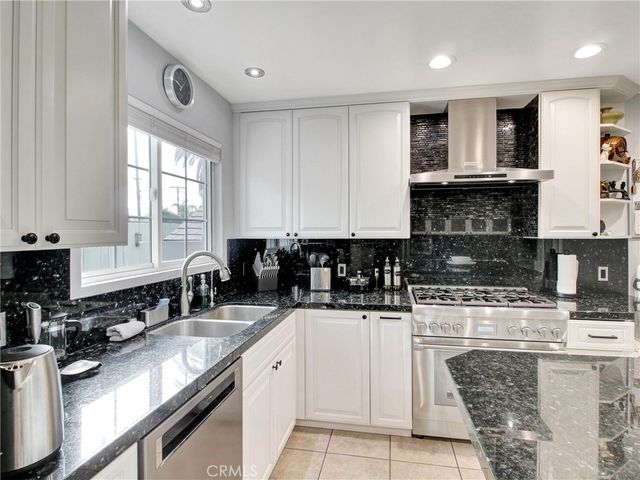 13448 Hart Street, Valley Glen, CA 91405