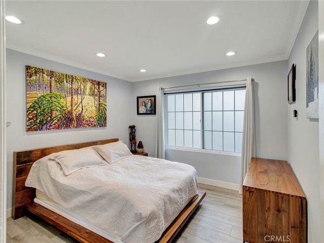 13448 Hart Street, Valley Glen, CA 91405