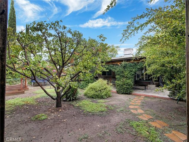 13448 Hart Street, Valley Glen, CA 91405