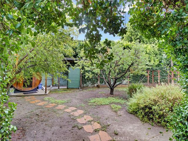 13448 Hart Street, Valley Glen, CA 91405