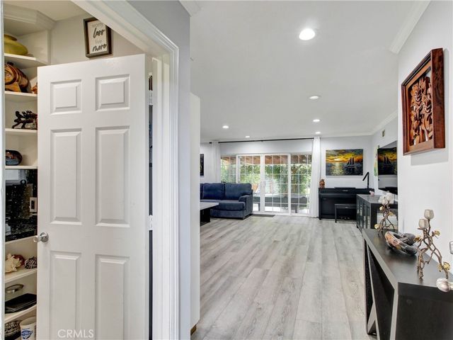 13448 Hart Street, Valley Glen, CA 91405
