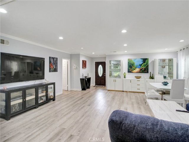 13448 Hart Street, Valley Glen, CA 91405