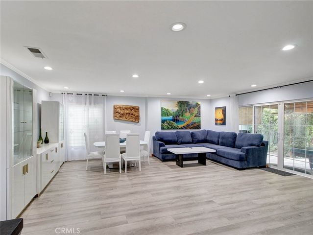 13448 Hart Street, Valley Glen, CA 91405