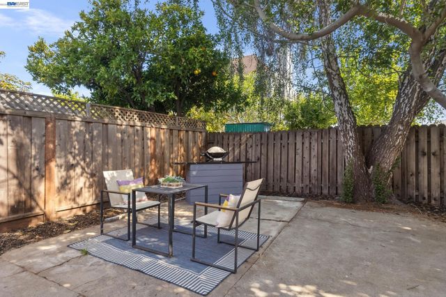 417 Lincoln Ave, Alameda, CA 94501