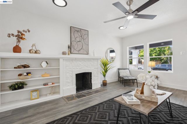 417 Lincoln Ave, Alameda, CA 94501