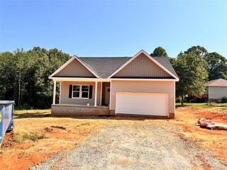3506 14th Avenue SW, Hickory, NC 28602