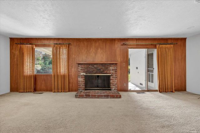 1699 W San Ramon Avenue, Fresno, CA 93711