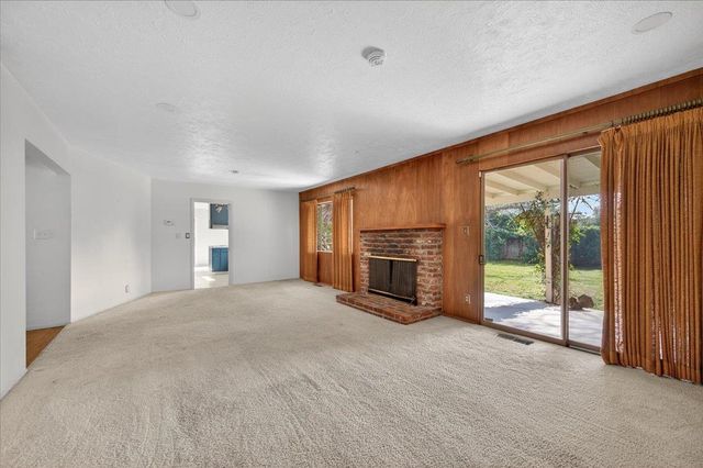 1699 W San Ramon Avenue, Fresno, CA 93711