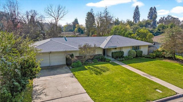 1699 W San Ramon Avenue, Fresno, CA 93711
