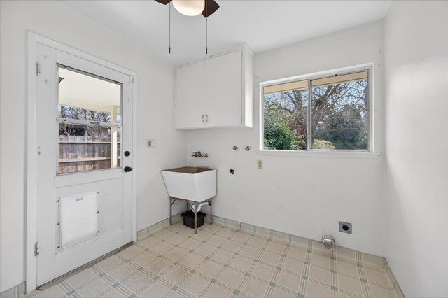 1699 W San Ramon Avenue, Fresno, CA 93711