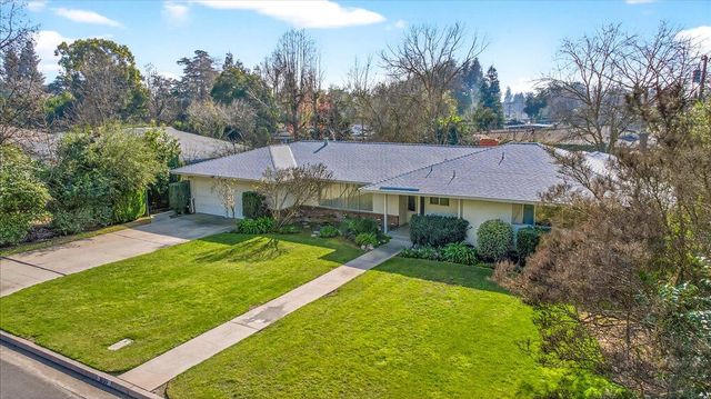 1699 W San Ramon Avenue, Fresno, CA 93711