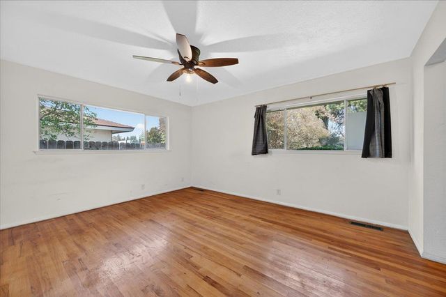 1699 W San Ramon Avenue, Fresno, CA 93711