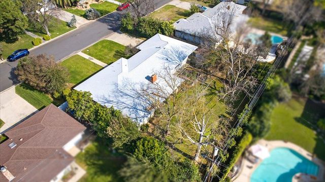 1699 W San Ramon Avenue, Fresno, CA 93711