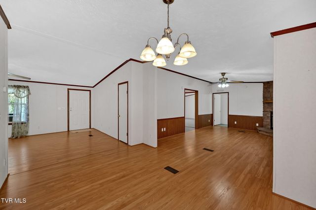384 Sugar Pine Lane, Gate City, VA 24251