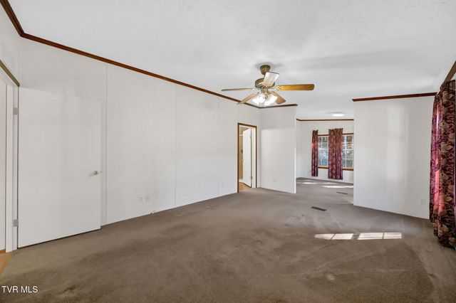 384 Sugar Pine Lane, Gate City, VA 24251