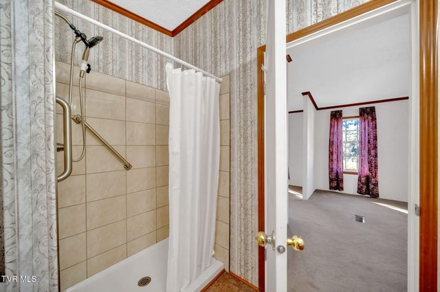 384 Sugar Pine Lane, Gate City, VA 24251