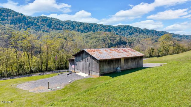 384 Sugar Pine Lane, Gate City, VA 24251