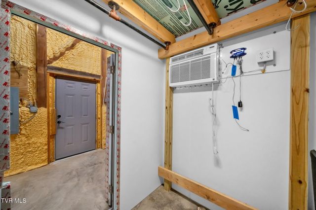 384 Sugar Pine Lane, Gate City, VA 24251