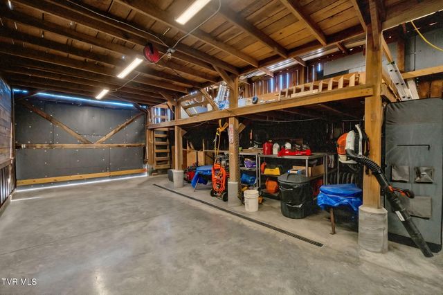 384 Sugar Pine Lane, Gate City, VA 24251