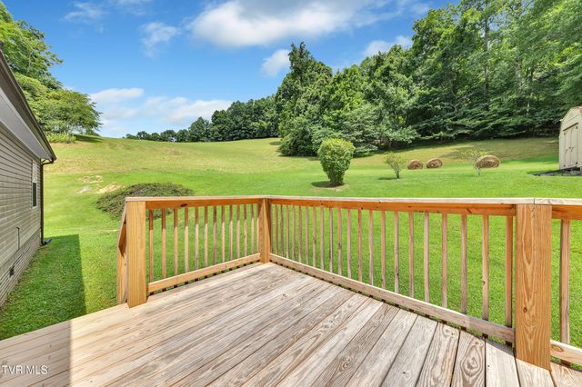 384 Sugar Pine Lane, Gate City, VA 24251