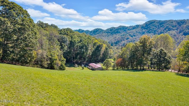 384 Sugar Pine Lane, Gate City, VA 24251