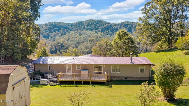 384 Sugar Pine Lane, Gate City, VA 24251