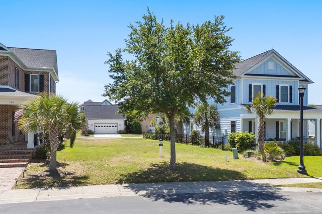 748 Crystal Water Way, Myrtle Beach, SC 29579