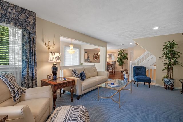 1 Admirals Lane 139D, Salem, MA 01970