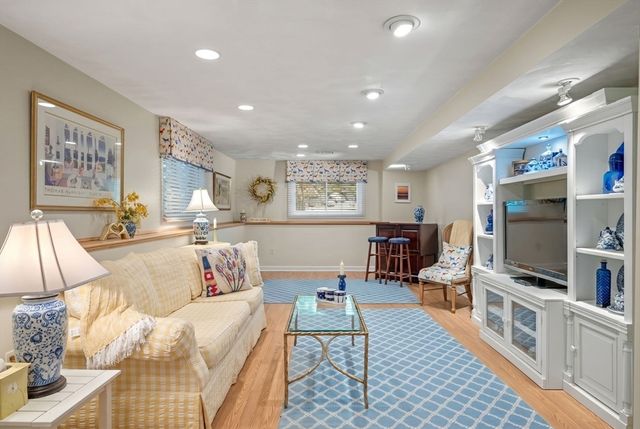 1 Admirals Lane 139D, Salem, MA 01970
