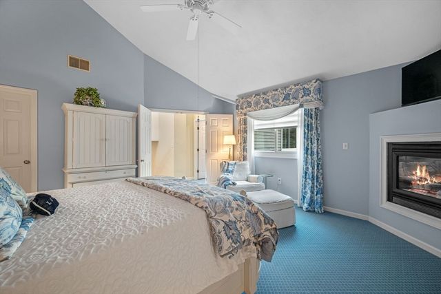 1 Admirals Lane 139D, Salem, MA 01970
