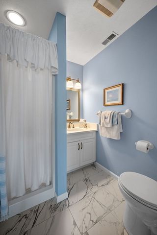 1 Admirals Lane 139D, Salem, MA 01970